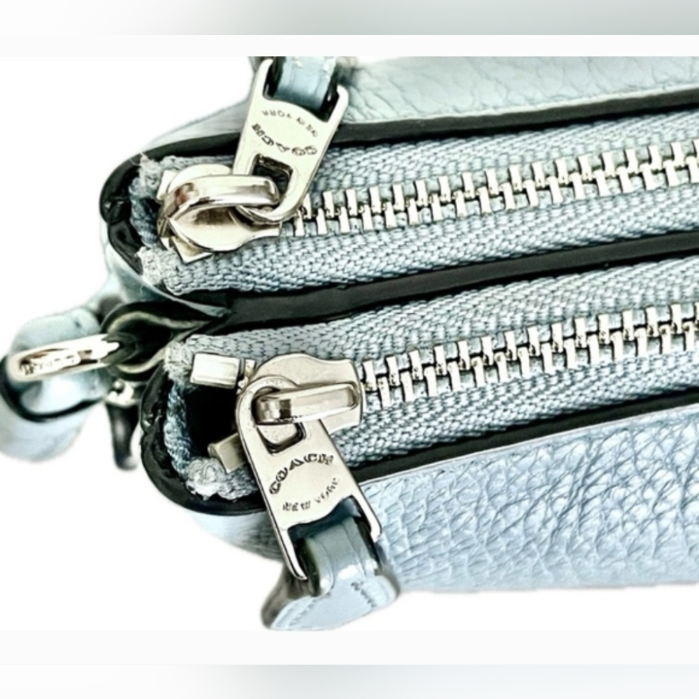 Coach Sky Blue Double Zip Leather Wristlet - Picture 4 of 6